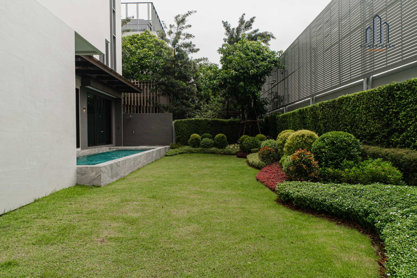 picture 95E1 – Ninety Five East One 4 bedrooms, for sale - 27/69