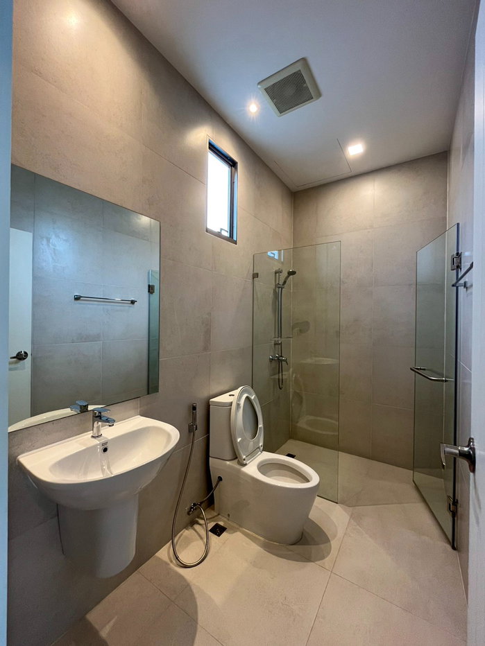 รูป บ้านหรูทำเลเด่น ใกล้สนามบิน และโรงเรียนนานาชาติ พร้อมเข้าอยู่ #AHD-V0137 - รูปที่ 20/23