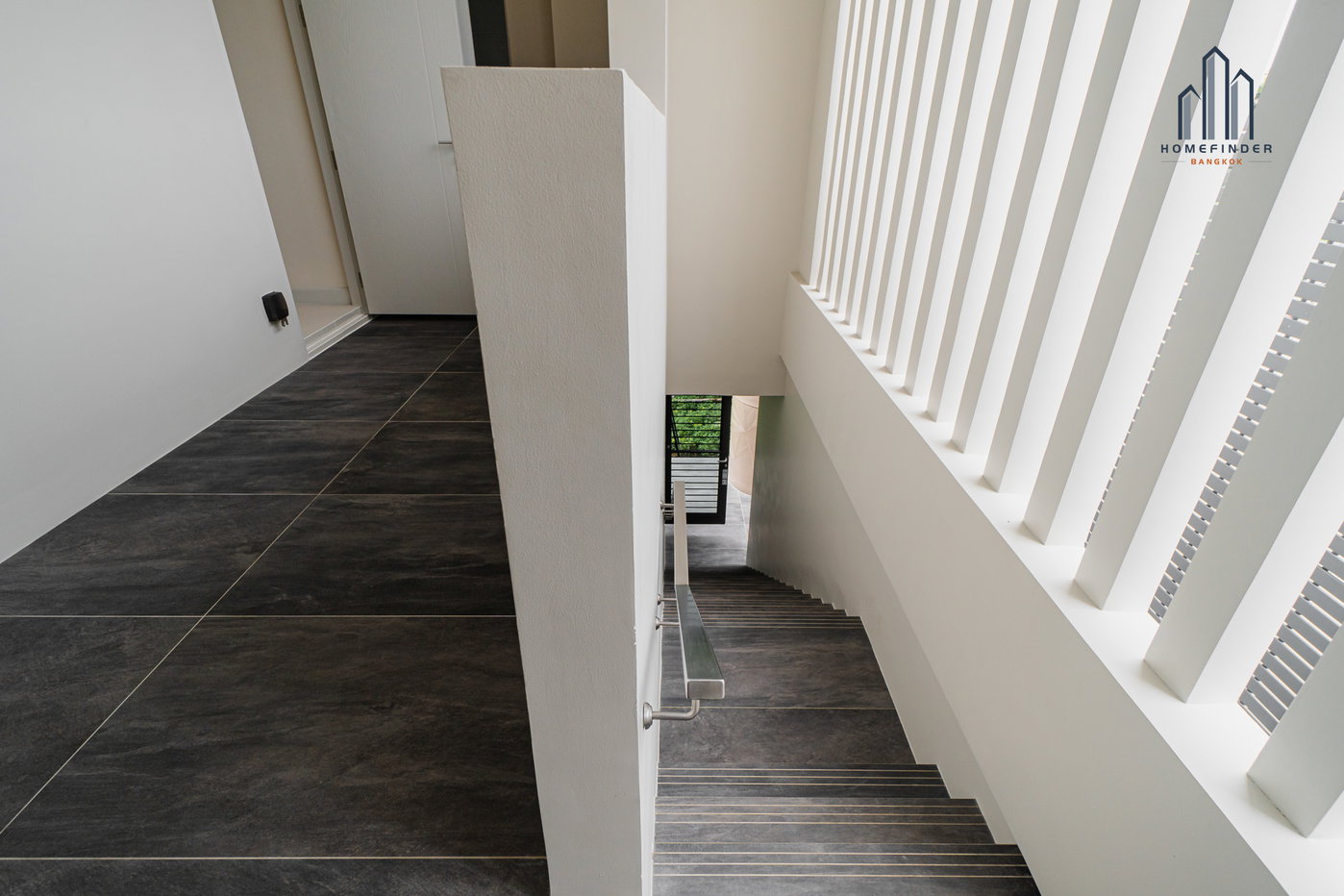 picture 95E1 – Ninety Five East One 4 bedrooms, for sale - 19/69