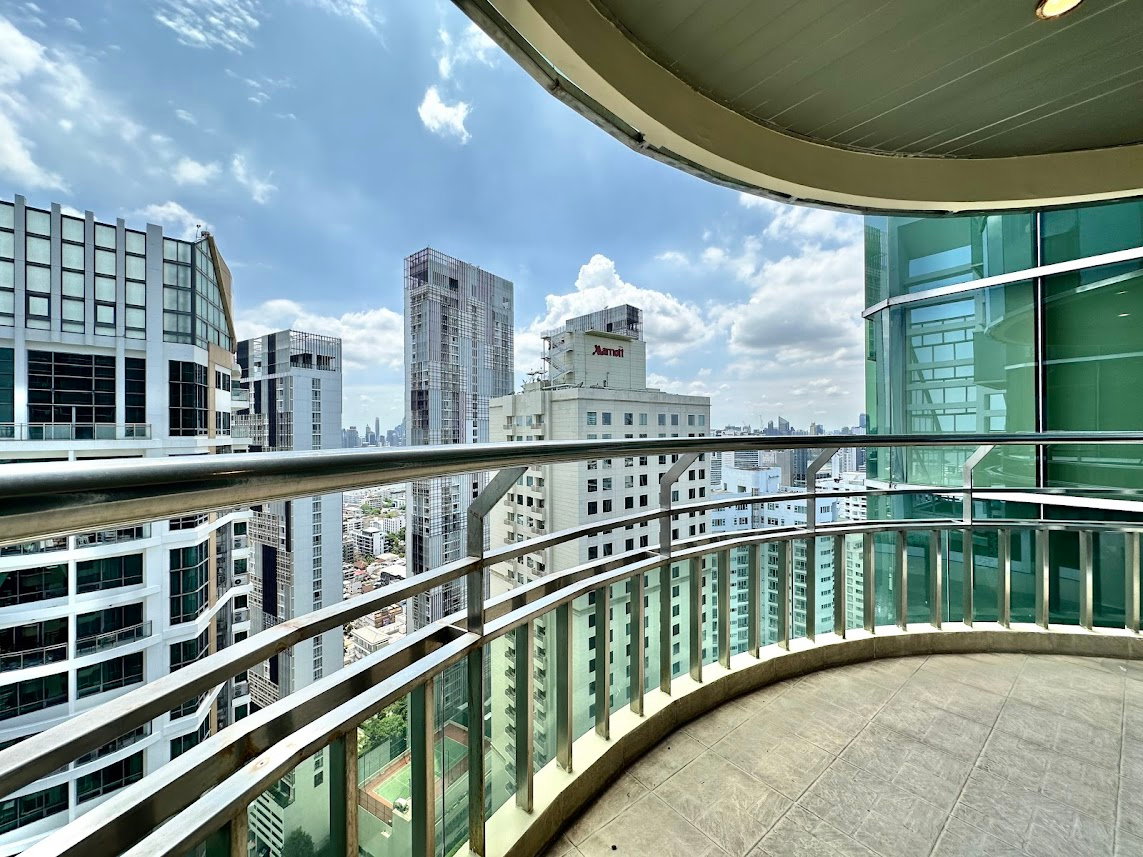 รูป Ideal 24 | Expansive 4 Bedroom Luxury Condo in Phrom Phong - BR11809CD - รูปที่ 12/57