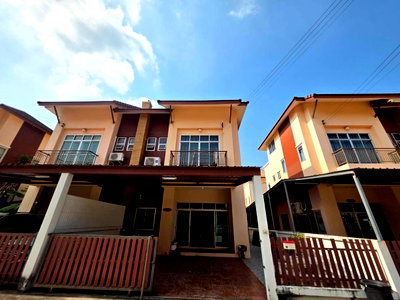 เช่าบ้านแฝด ชลบุรี : ⛔️โทร0615496959เนส⛔️ ‼️บ้านเช่าชลบุรี‼️ ทำเลดี ตรงข้ามขนส่งชลบุรี | ปิยวัฒน์ การ์เด้นวิลล์