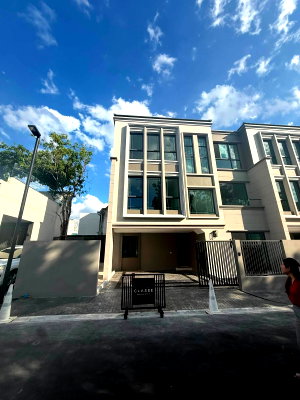 เช่าโฮมออฟฟิศ สวนรถไฟ : ให้เช่า บ้านกลางเมือง Classe Ratchayothin