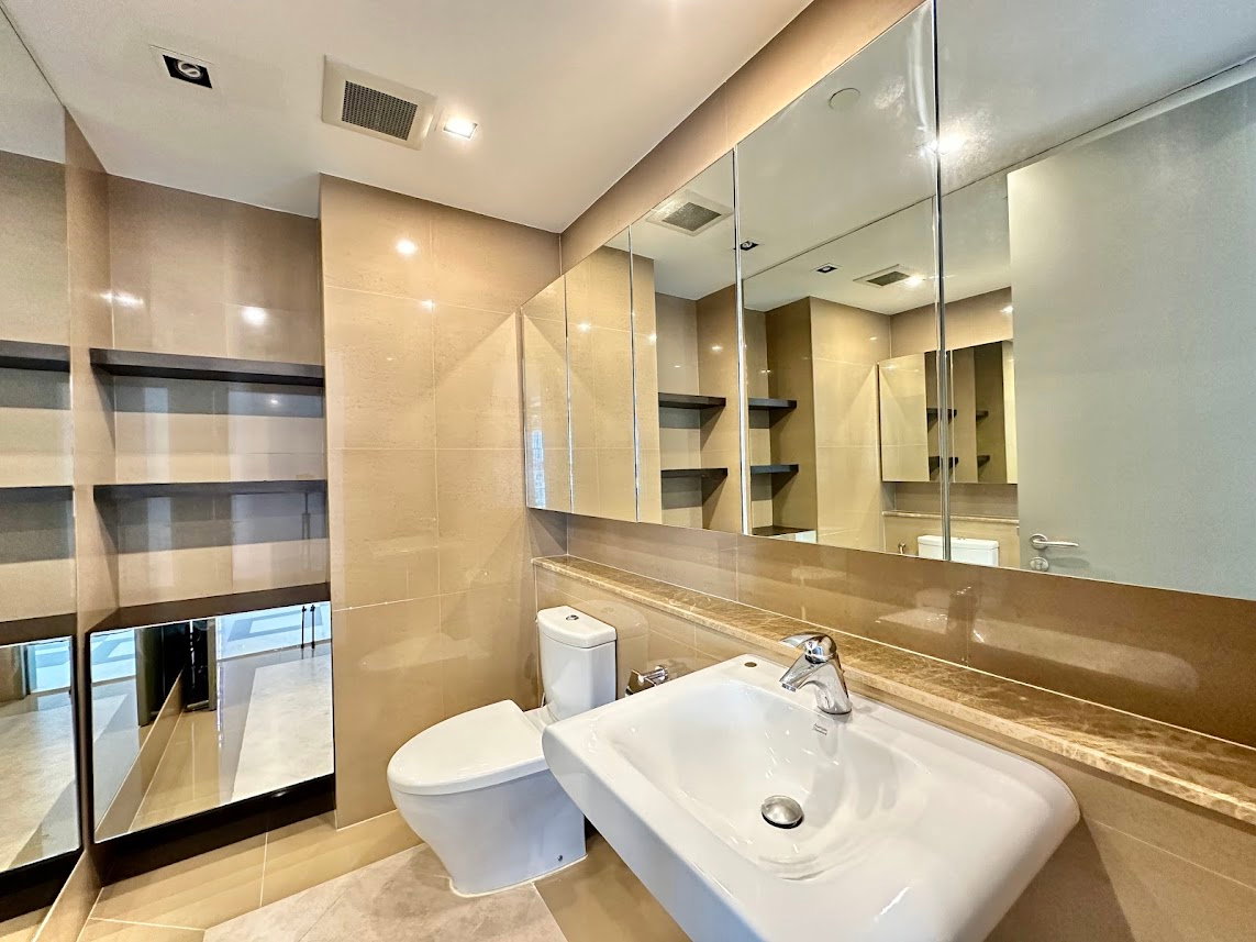 รูป Ideal 24 | Expansive 4 Bedroom Luxury Condo in Phrom Phong - BR11809CD - รูปที่ 42/57