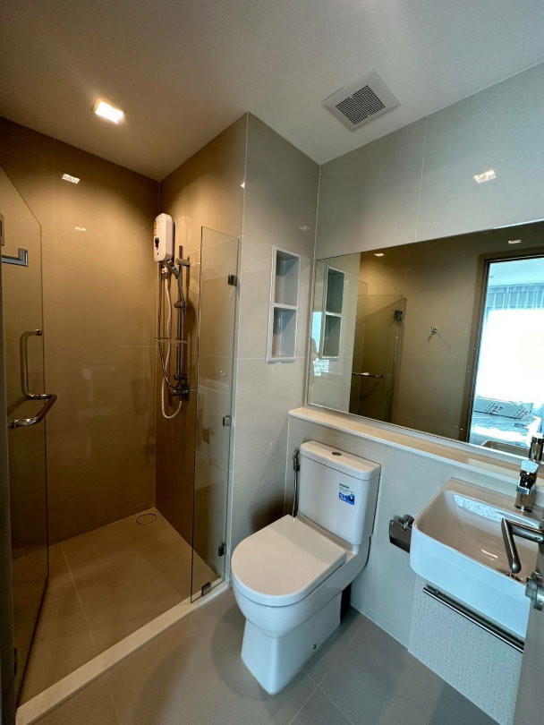 รูป ⭐️ Life Sathorn Sierra ⭐️ 2 BED 2 BATH ชั้น 38 วิวสวย ห้องตกแต่งอย่างดีพร้อมเข้าอยู่ - รูปที่ 9/10