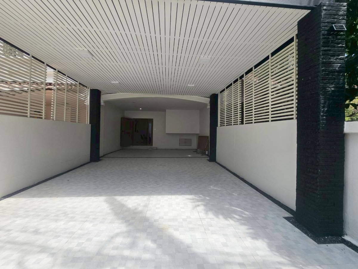 รูป ทาวน์โฮม 3 ชั้น ให้เช่าบ้านกลางเมือง บริติซทาวน์ ศรีนครินทร์ (SPSAD4077) - รูปที่ 3/21