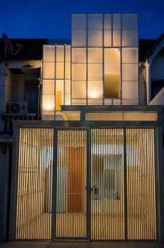 ขายทาวน์เฮาส์ โครงการ บ้านอยู่เจริญ ลาดพร้าว 101 2 ชั้น 2 ห้องนอน 2 ห้องน้ำ