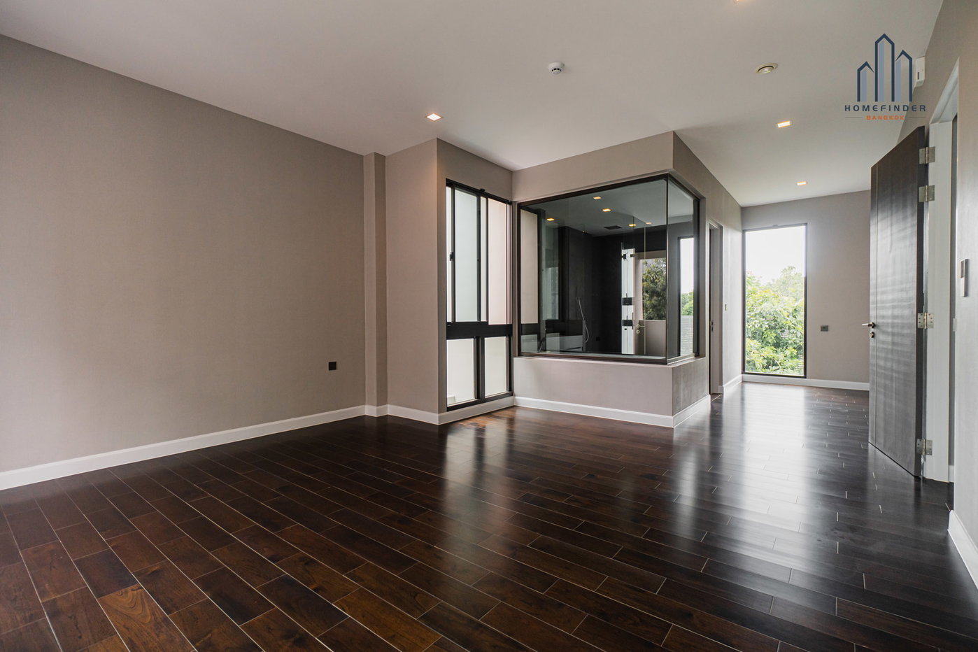 picture 95E1 – Ninety Five East One 4 bedrooms, for sale - 66/69