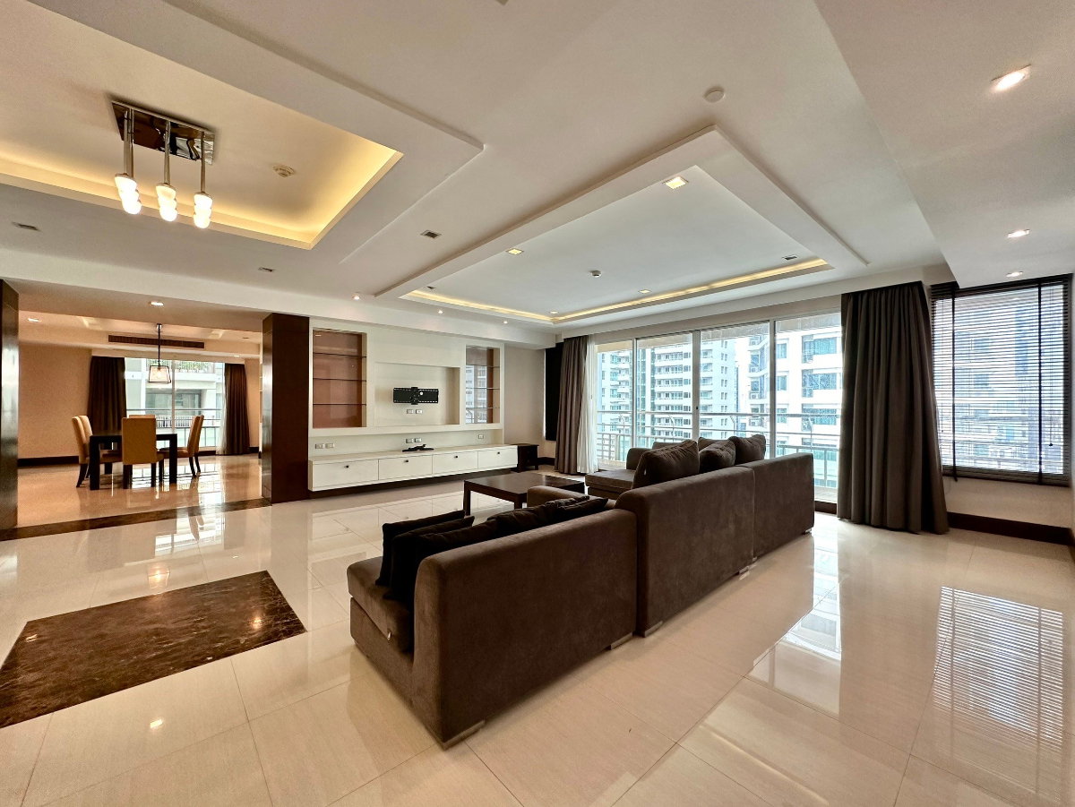 รูป Ideal 24 | Elegant 4 Bed Luxury Condo in Phrom Phong Area - BR14992CD - รูปที่ 4/52
