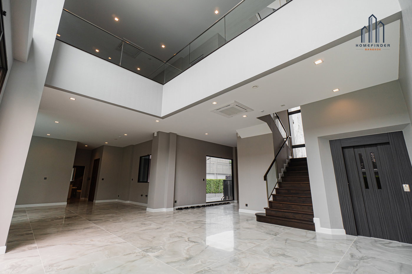 picture 95E1 – Ninety Five East One 4 bedrooms, for sale - 48/69