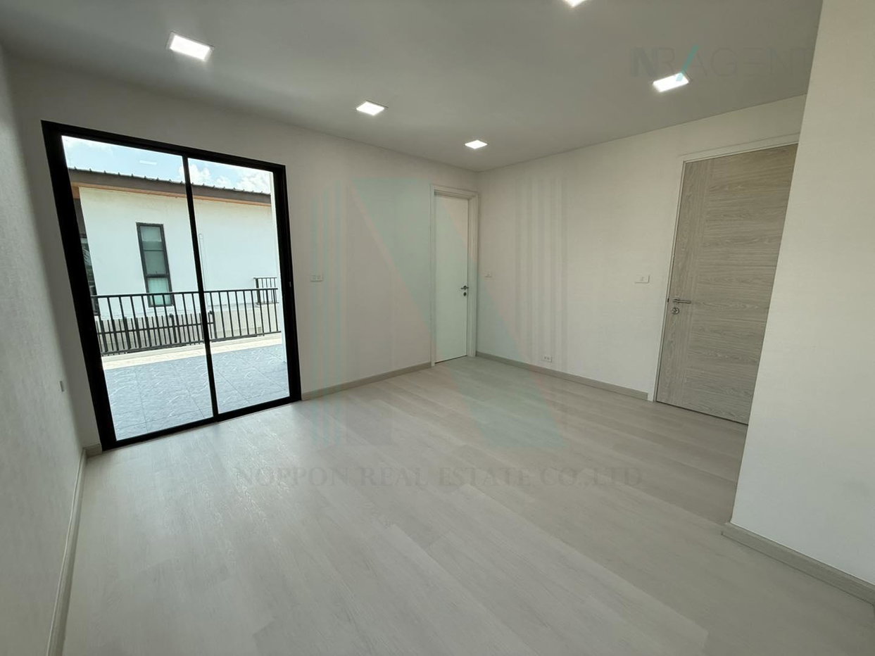 รูป ขายบ้านเดี่ยว โครงการ เอคิว อาร์เบอร์ 3 ชั้น 3 ห้องนอน 4 ห้องน้ำ - รูปที่ 6/8