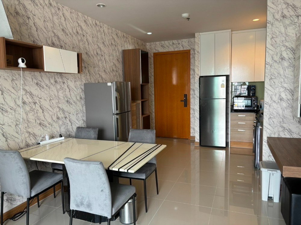 picture For Rent Circle Condominium ready to move in - 2/9