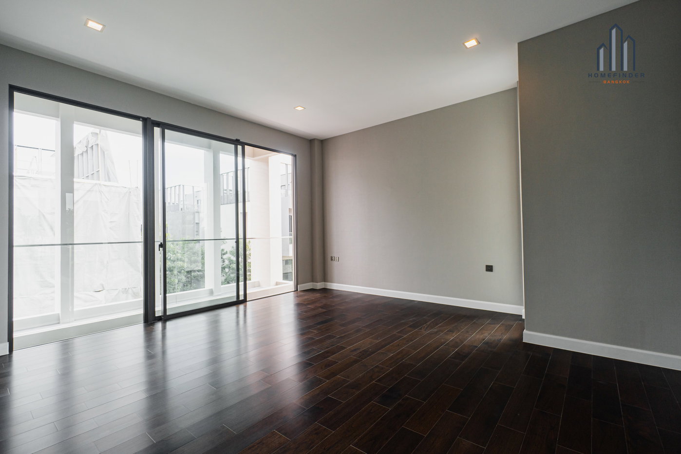 picture 95E1 – Ninety Five East One 4 bedrooms, for sale - 2/69