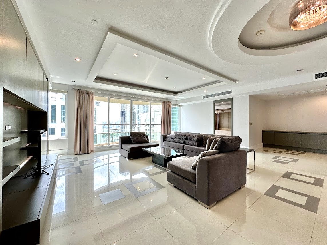 รูป Ideal 24 | Expansive 4 Bedroom Luxury Condo in Phrom Phong - BR11809CD - รูปที่ 3/57