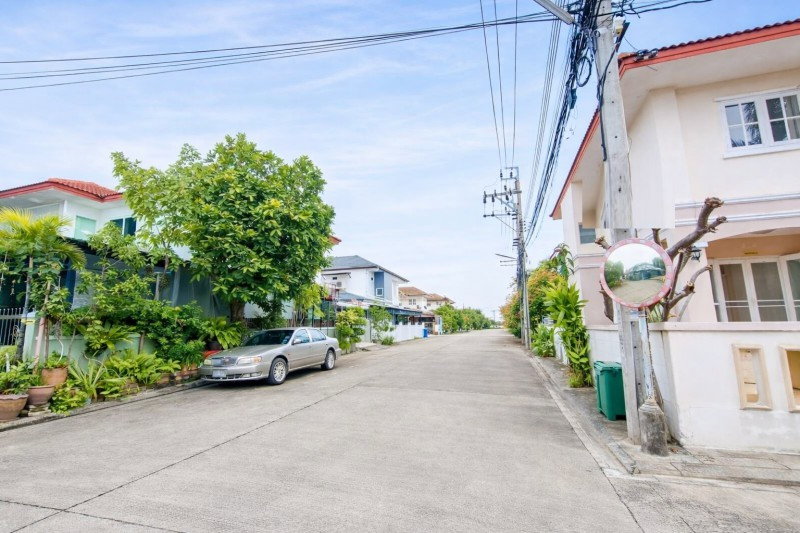 รูป ให้เช่าบ้านเดี่ยว 2 ชั้น หลังมุม 3นอน 2 น้ำ ตลาดนัดแสงจันทร์ถาวร (บางใหญ่-แก้วอินทร์) ใกล้เซ็นทรัล เวสต์เกต 2.5 กม.ขนาด 51 ตร.ว. 204 ตร.ม - รูปที่ 5/8