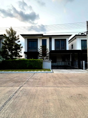 Houses for rent Rangsit Station : For Rent House , Grande Pleno Phahol - Vibhavadi 2 , Khlong Nueng , khlong Luang , Pathum Thani , CX-162235 ✅ Live chat with us ADD LINE @connexproperty ✅