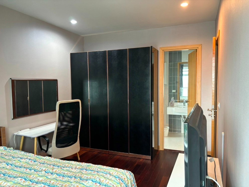 picture For Rent Circle Condominium ready to move in - 6/9