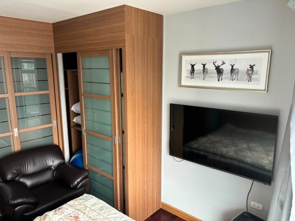 picture For Rent Circle Condominium ready to move in - 8/9
