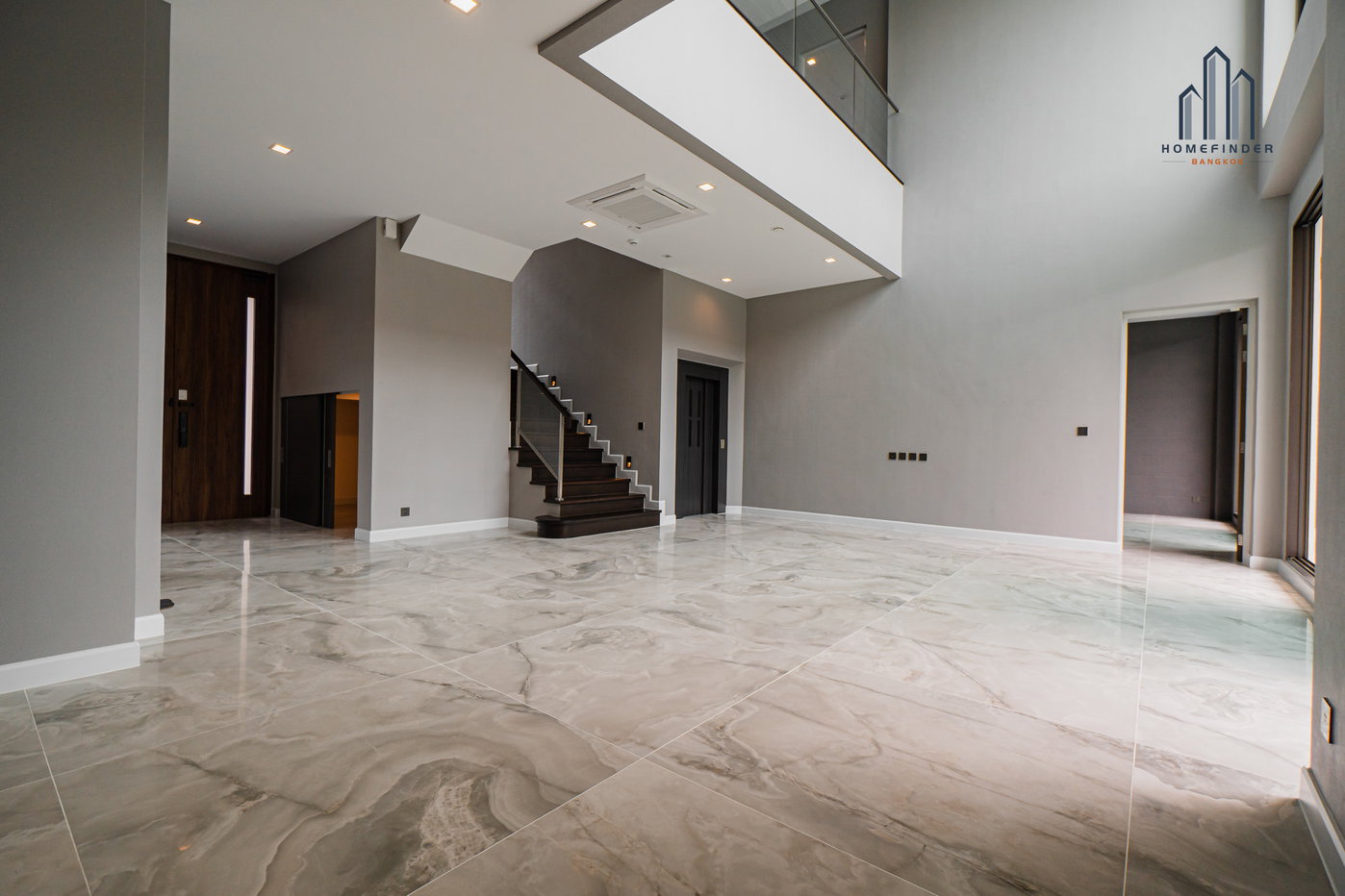picture 95E1 – Ninety Five East One 4 bedrooms, for sale - 51/69