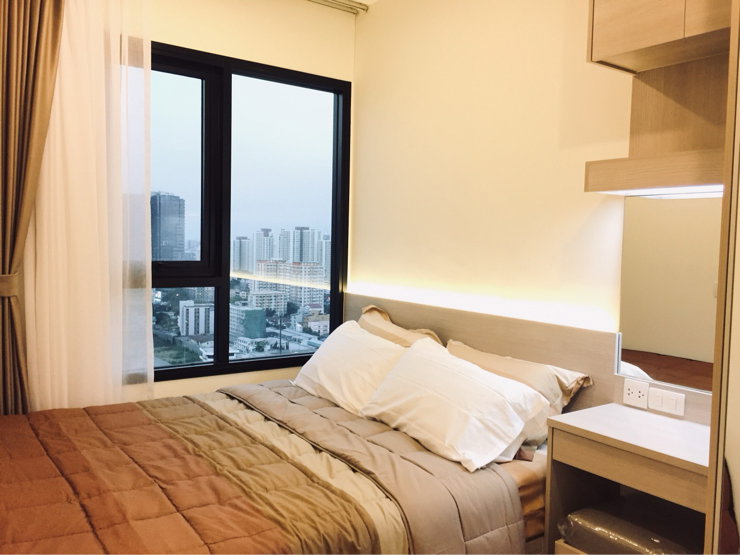 รูป Life Asoke (ไลฟ์ อโศก) ชั้นสูง วิวเมือง ครัวปิด [CC-01] - รูปที่ 2/6