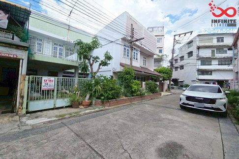 ขายทาวน์เฮาส์ 2ชั้น 28ตรว. ถนนนวมินทร์ หมู่บ้านปรีชา 2 นวมินทร์ 65 ใกล้ MRT บางกะปิ