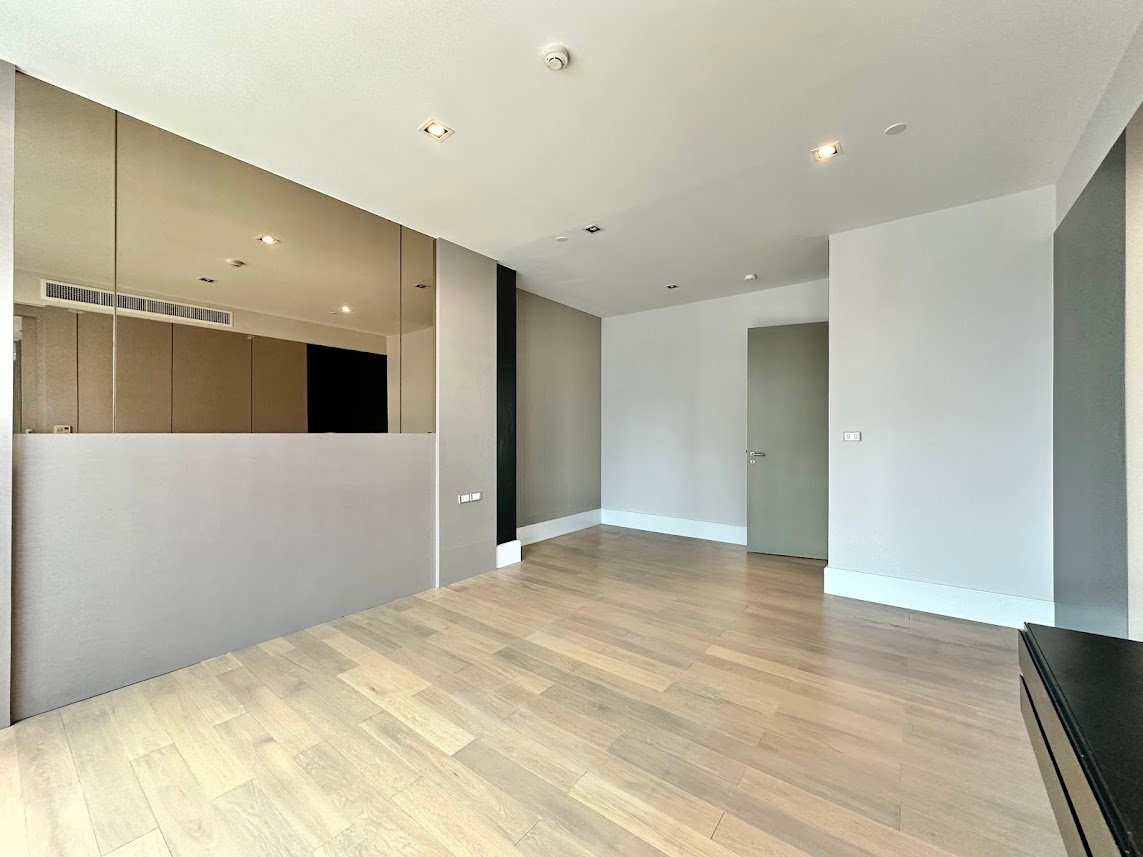 รูป Ideal 24 | Expansive 4 Bedroom Luxury Condo in Phrom Phong - BR11809CD - รูปที่ 36/57