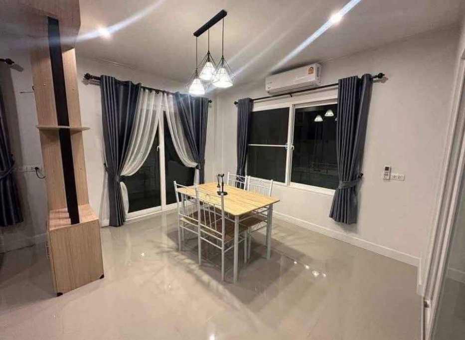รูป ให้เช่าบ้านแฝด ม.ทริโอทาวน์ ใกล้ เจปาร์ค ศรีราชา - รูปที่ 12/13