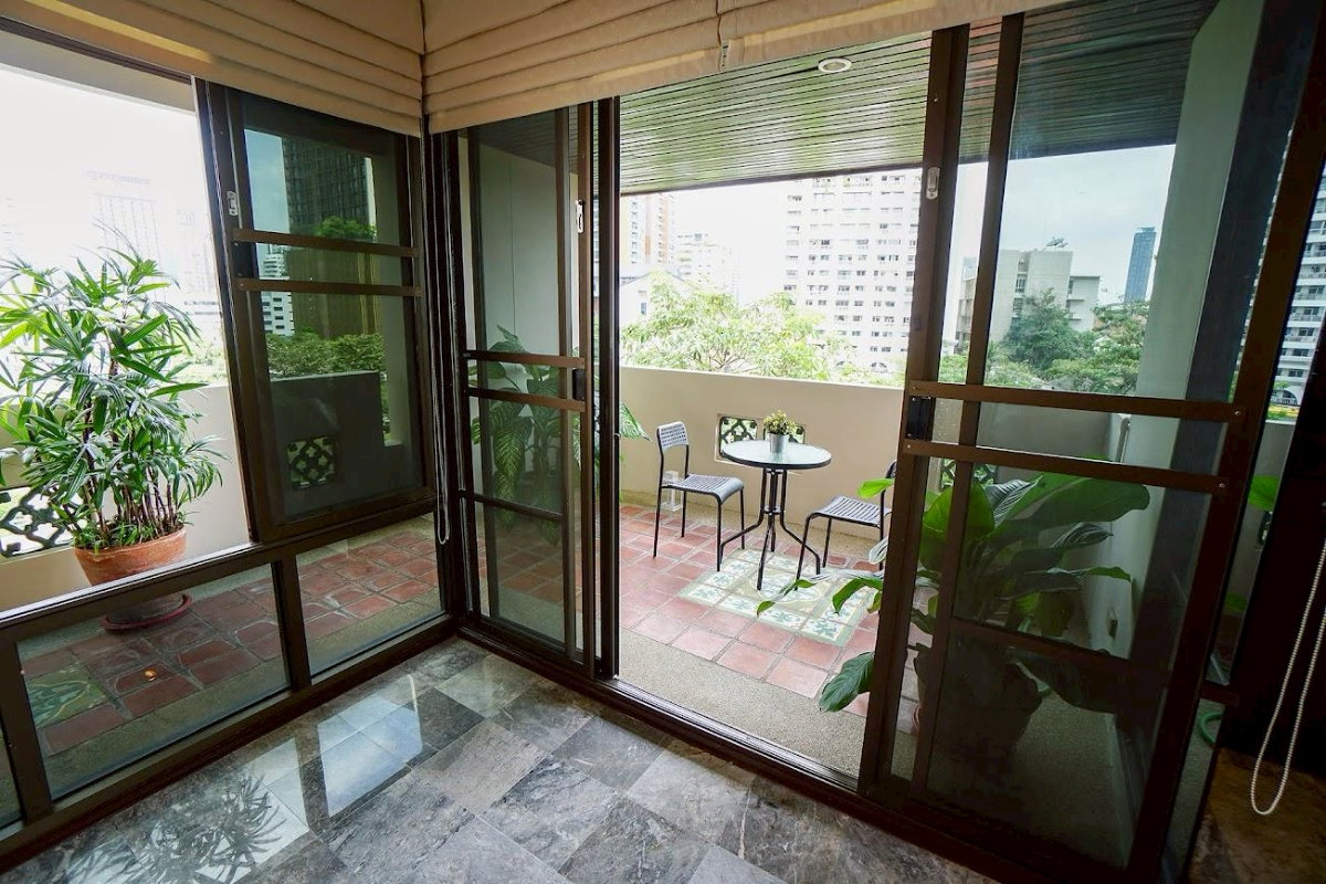 รูป LTHC15908 - Luxury Condo for Rent Phrom Phong | Rain Tree Village | 93,000 THB  - รูปที่ 2/11