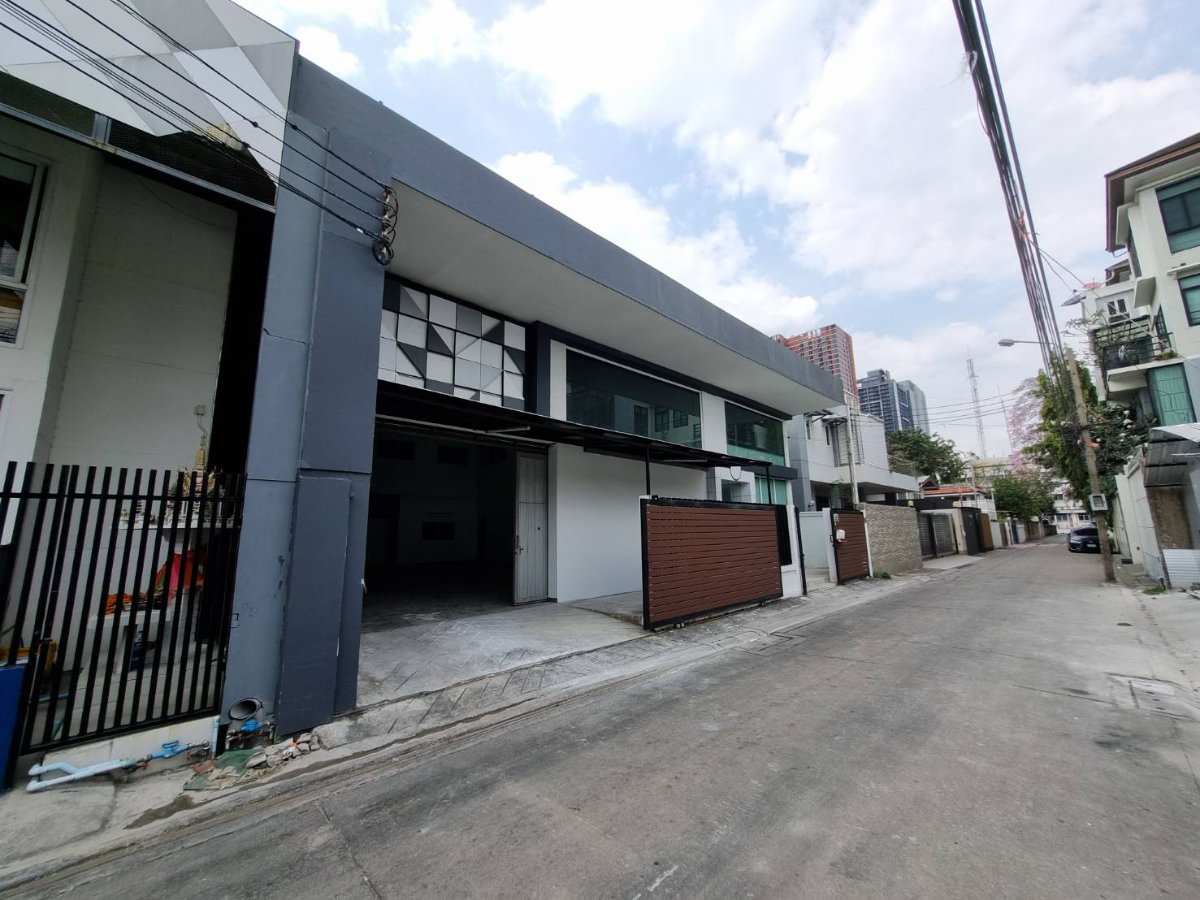 รูป 🏢 ให้เช่า อาคารสำนักงาน พร้อมคลังสินค้า (Warehouse + Office) ซอยรามคำแหง 4 (สมานมิตร) - รูปที่ 3/13