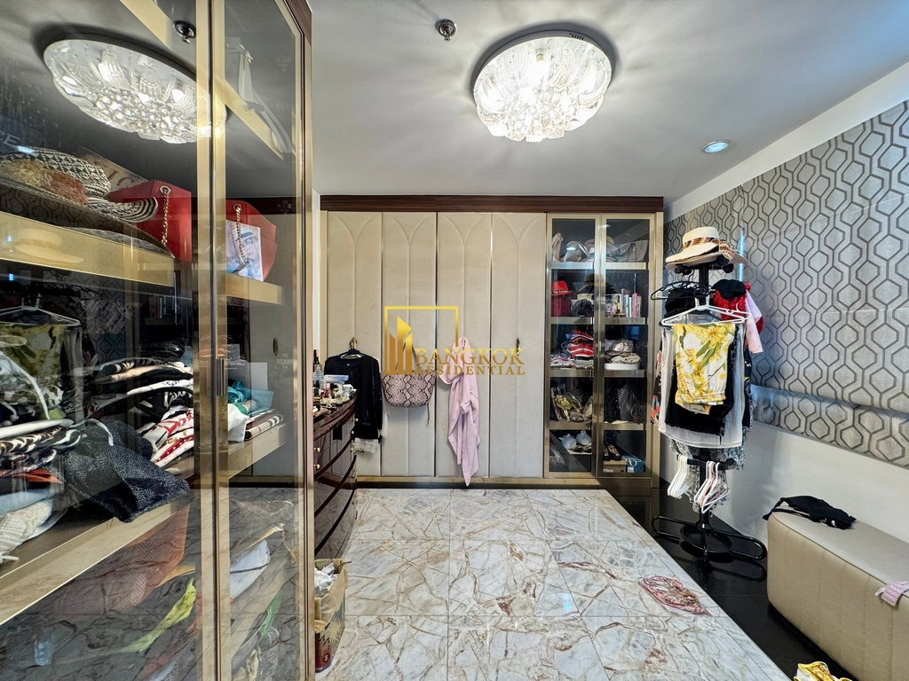 picture Baan Sathorn | Exceptional 4 Bedroom Penthouse in Prime Area - BR19428CD - 22/39
