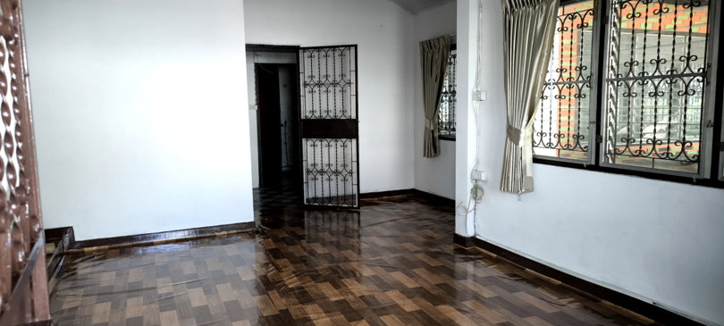 รูป ให้เช่าบ้านเดี่ยวชั้นเดียว เนื้อที่ประมาณ 80 ตรว. หมู่บ้านกฤษดานคร 10 ถนน รัตนธิเบศร์ - รูปที่ 4/8