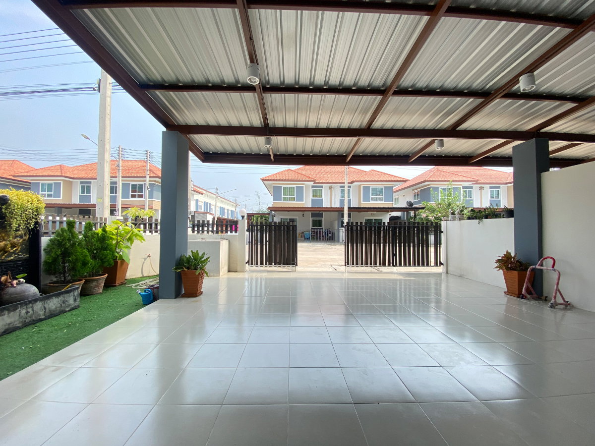 รูป บ้านแฝด ใกล้ นิคมอมตะซิตี้ เมืองชลบุรี - รูปที่ 3/17