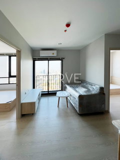 2 Beds Large Room  Super High Fl. 35+ City View Fully furnished Good Location 20 Steps From MRT Si La Salle Station  @ Nue Noble Srinakarin Lasalle