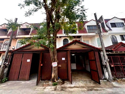 Townhouses for sale Chiang Mai Airport : 🍃 House for SALE ! Townhome 3 story house - Close to downtown - in Suthep area Near to University, Fresh Market, Nimman and etc.