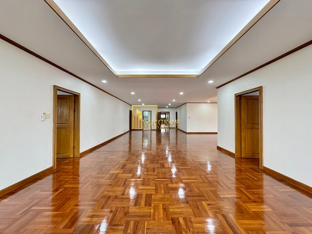 รูป Tower Park | Very Spacious 3 Bedroom Condo in Nana Area - BR13154CD - รูปที่ 6/54