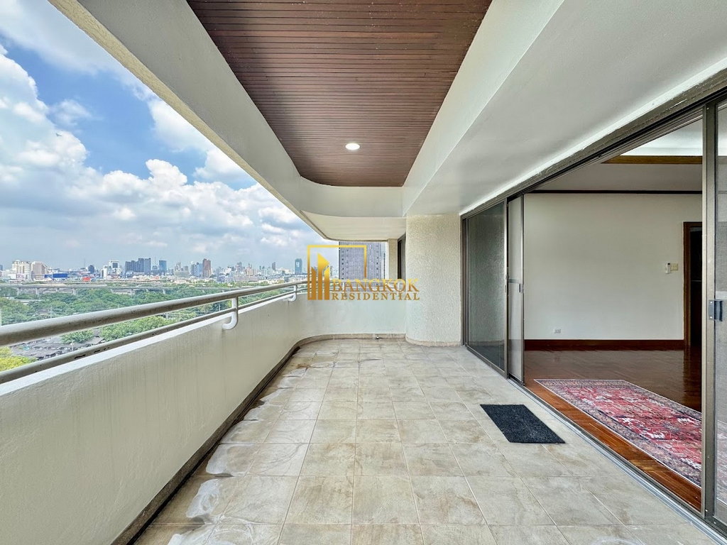 รูป Tower Park | Very Spacious 3 Bedroom Condo in Nana Area - BR13154CD - รูปที่ 8/54