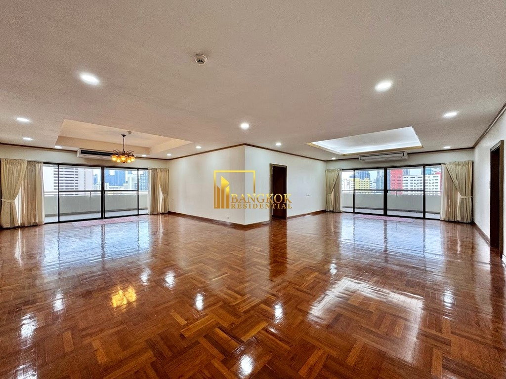 รูป Tower Park | Very Spacious 3 Bedroom Condo in Nana Area - BR13154CD - รูปที่ 2/54