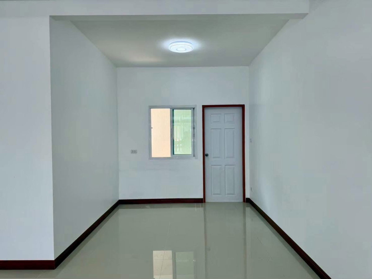 รูป ขายบ้านด่วน หมู่บ้านพฤกษานาราบายพาสจอหอ ขาย 2 ล้านบาท - รูปที่ 9/15
