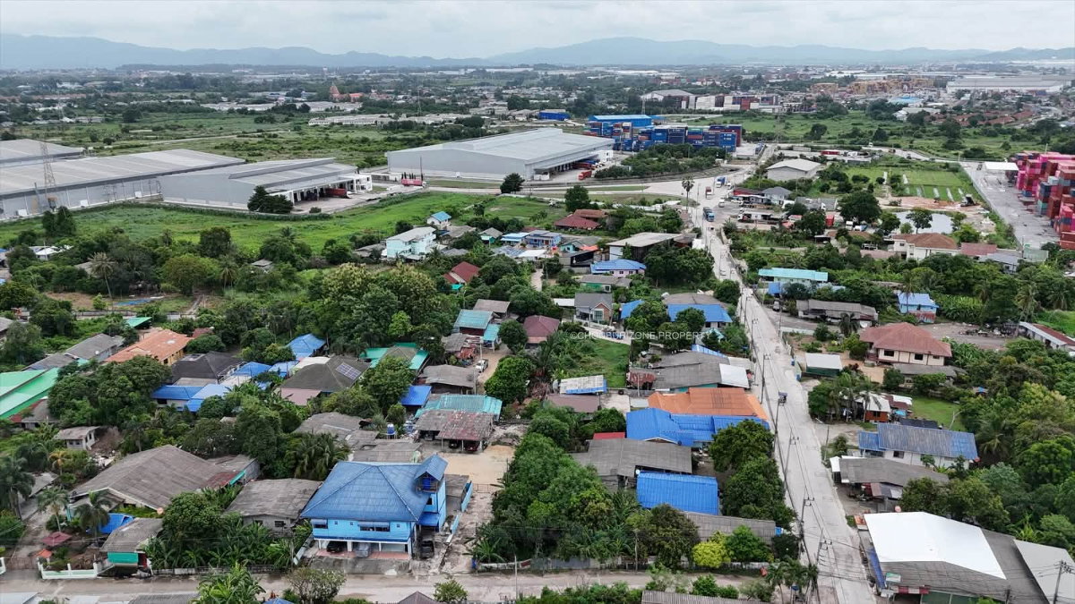 รูป เพียง 1.1 ล้านบาท! ที่ดินผังเมืองสีม่วงลาย 88 ตร.ว. ศรีราชา ทำเลทองสำหรับธุรกิจ - รูปที่ 12/12