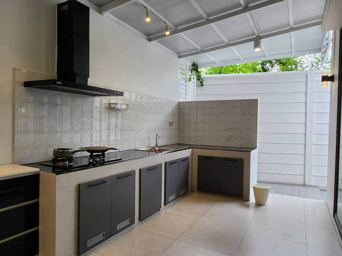 รูป ST14041 - Townhome Areeya Mandarina Sukhumvit 77 : BTS Onnut - รูปที่ 12/13