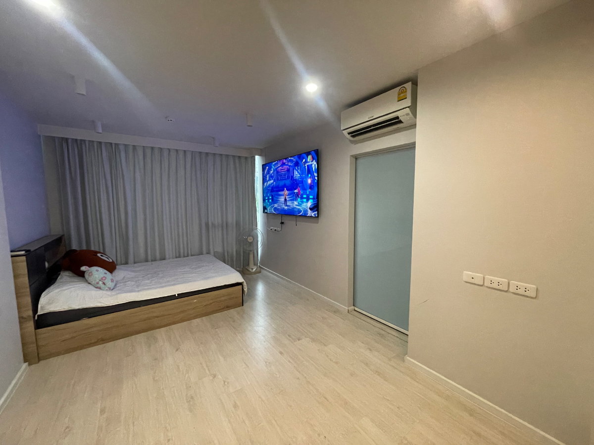 picture Sale! U Kaset-Nawamin Condo (By owner) - 3/14