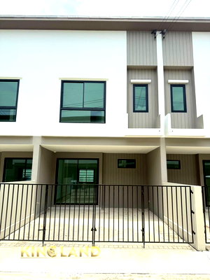 ทาวน์โฮมให้เช่า : 🏡 แคนวาส รังสิต–คลอง 7 | บ้านใหม่มือหนึ่ง พร้อมเข้าอยู่!  ✨ ฟีลเหมือนซื้อบ้านใหม่ แต่จ่ายแค่ค่าเช่า! 🔥เช่า  13,000 บาท/เดือน  มี 3 ห้องนอน 3 ห้องน้ำ