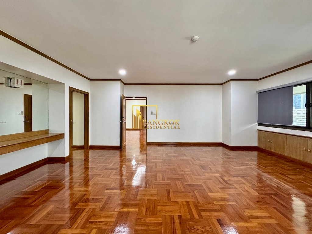 รูป Tower Park | Very Spacious 3 Bedroom Condo in Nana Area - BR13154CD - รูปที่ 14/54