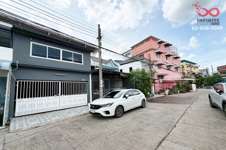 รูป ขายทาวน์เฮาส์ 2 ชั้น 21 ตร.ว. หมู่บ้านเข็มเพชร ซอยรามคำแหง 58/3 หัวหมาก บางกะปิ ใกล้ MRT ลำสาลี - รูปที่ 1/13