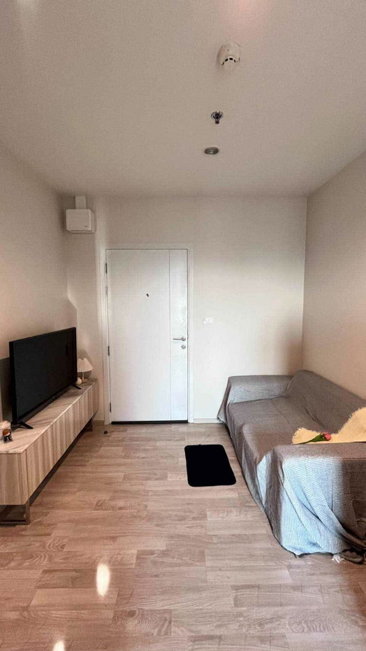 picture Selling price 1,950,000 only higher floor  - 3/12