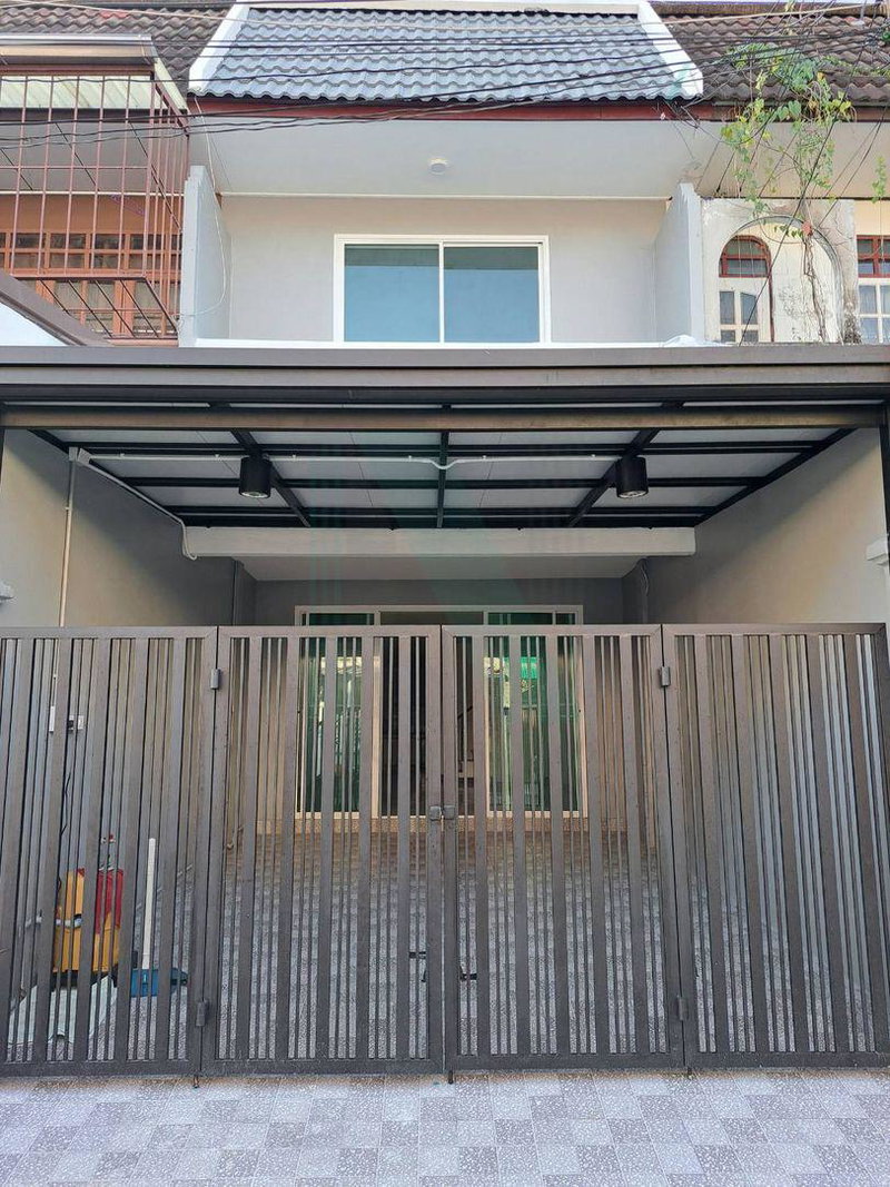 Townhouses for sale : For Sell Town house BAAN SENA VILLA 84 2-story 2 bedroom 2 bathroom