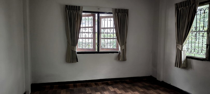 รูป ให้เช่าบ้านเดี่ยวชั้นเดียว เนื้อที่ประมาณ 80 ตรว. หมู่บ้านกฤษดานคร 10 ถนน รัตนธิเบศร์ - รูปที่ 5/8