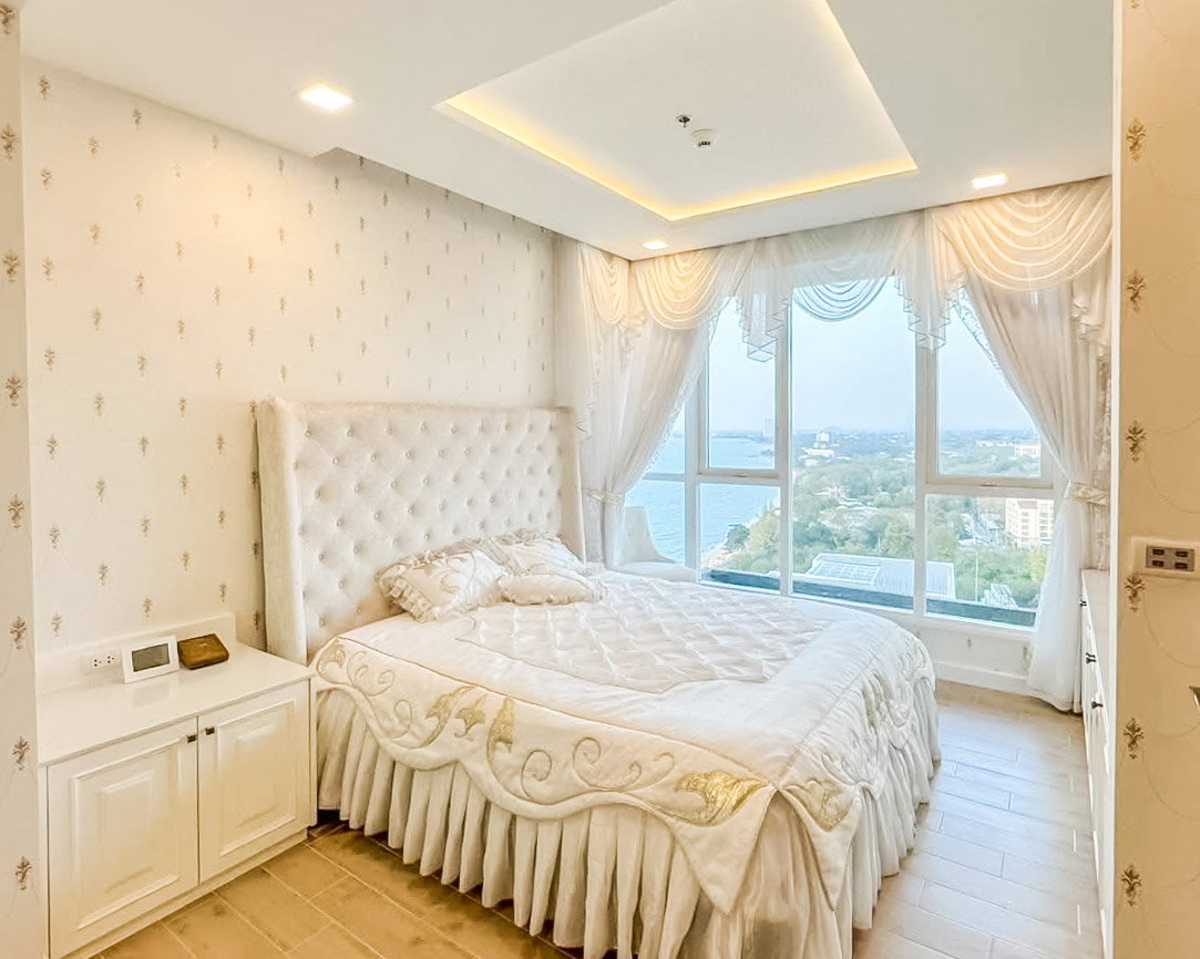 picture Del Mare Bang Saray Beachfront Condo 2 Bedroom for Rent - 10/14