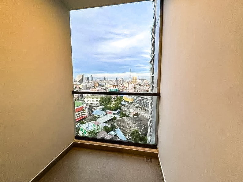 picture Arcadia Millennium Tower Condo for Sale 1 Bedroom City View - 7/8