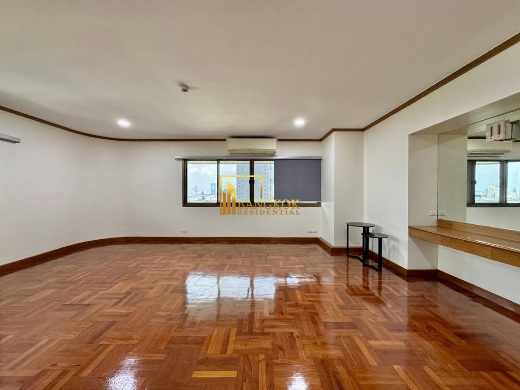 รูป Tower Park | Very Spacious 3 Bedroom Condo in Nana Area - BR13154CD - รูปที่ 13/54