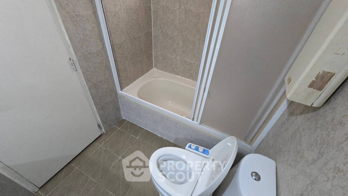 รูป คอนโด 4 ห้องนอน ให้เช่า ที่ ไท่ปิง ทาวเวอร์ส สุขุมวิท 63 ชั้น 16 ใกล้ ARL รามคำแหง (ID 1849693) - รูปที่ 11/12